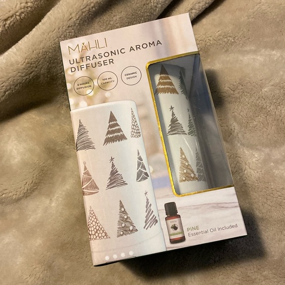 Mahli Other Aroma Diffuser Holiday Trees Poshmark